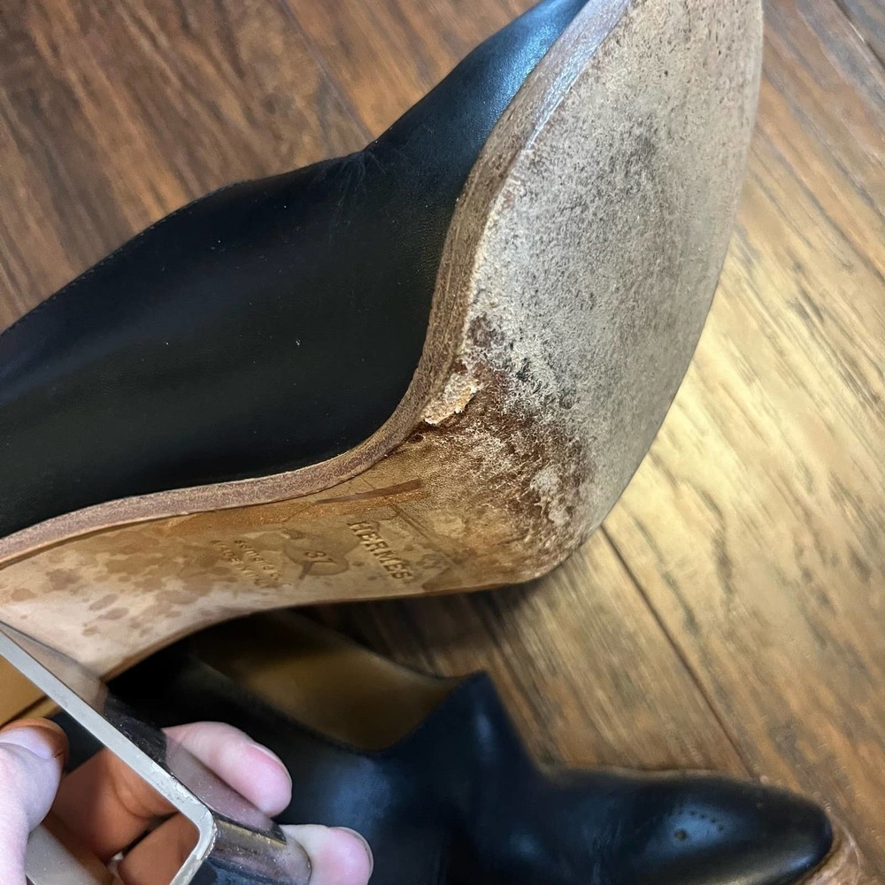 Hermes Clou de Selle Accent Black Leather Pumps Women's Size 37 - Picture 7 of 8